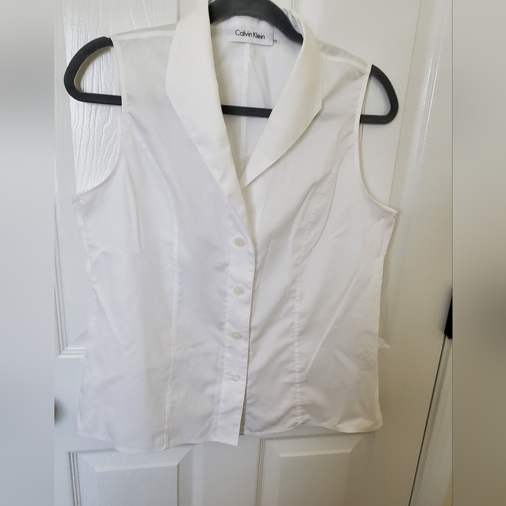 Calvin Klein Women's White TailoredSleeveless Top